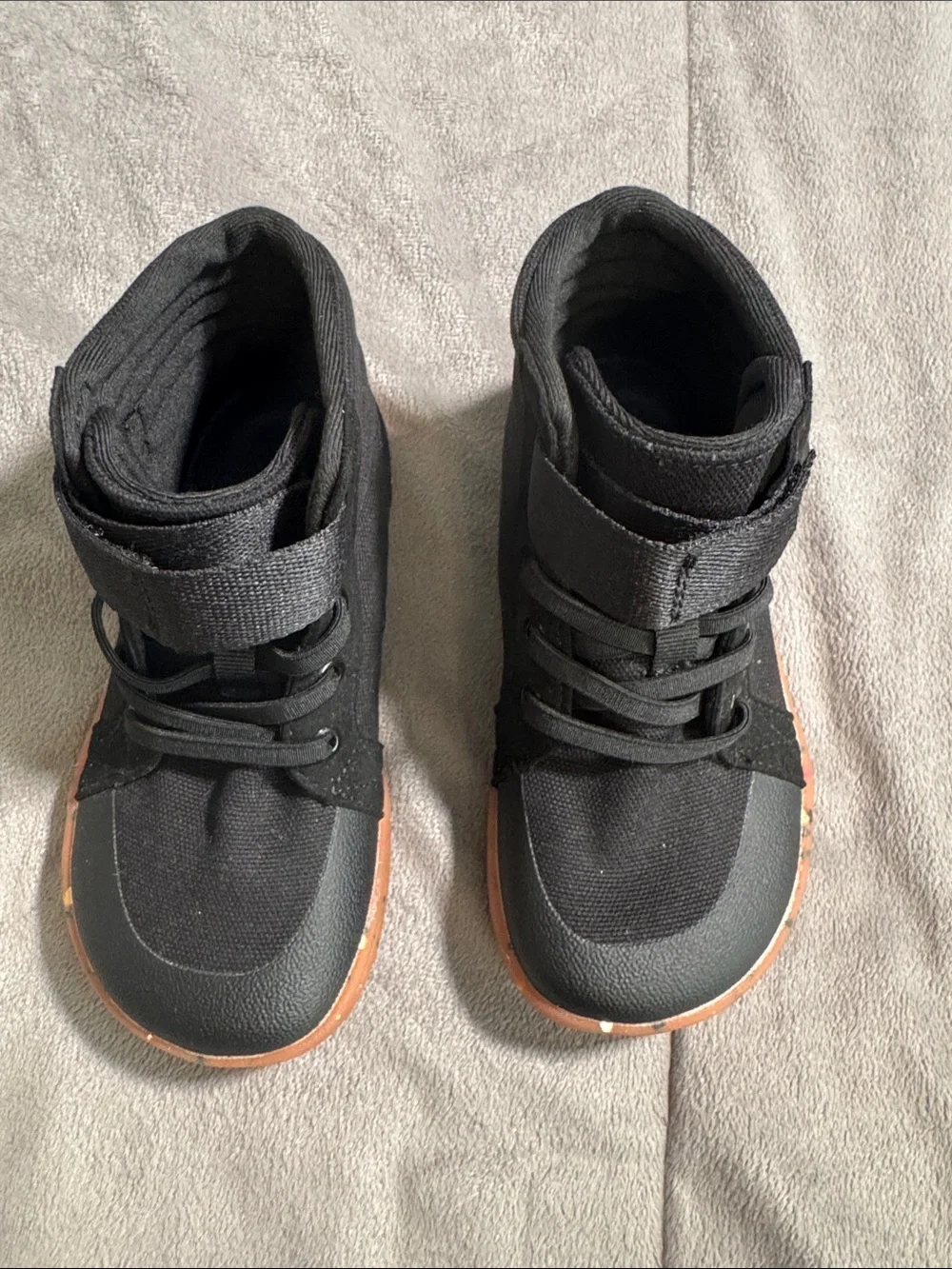 Whitin boys toddler Black Kids High-Top Sneakers with Gum Sole Sz 12